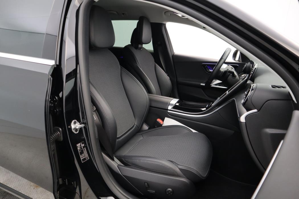 MERCEDES-BENZ C 2022