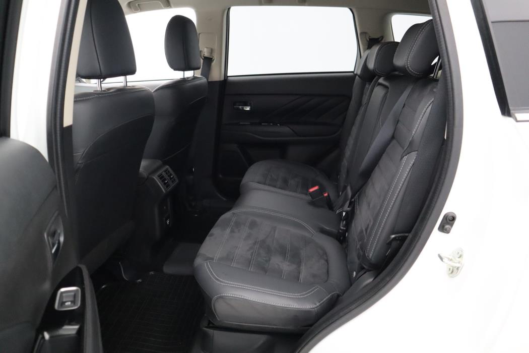 MITSUBISHI Outlander PHEV 2021