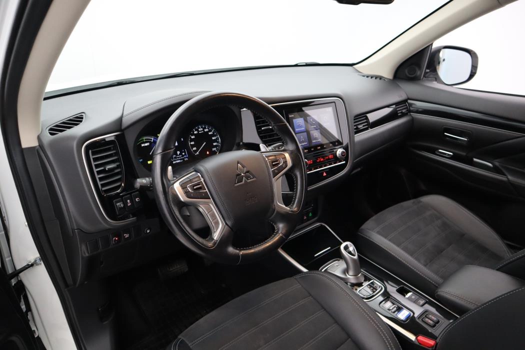 MITSUBISHI Outlander PHEV 2021