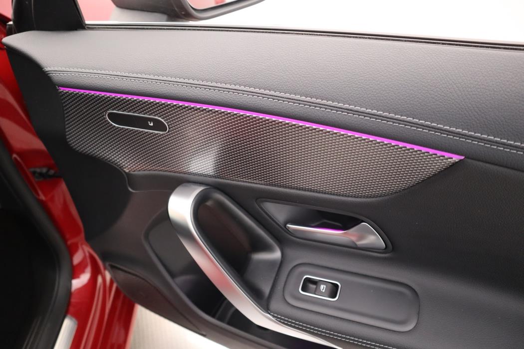 MERCEDES-BENZ CLA 2020