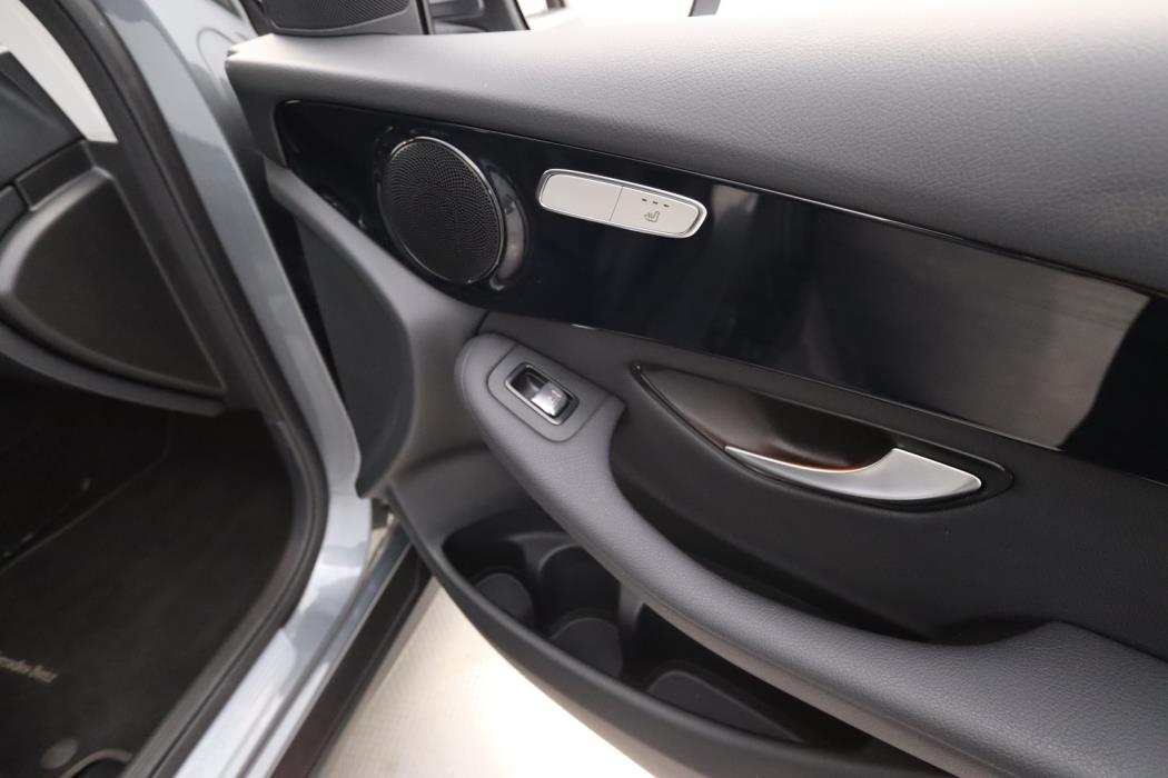 MERCEDES-BENZ GLC 2020