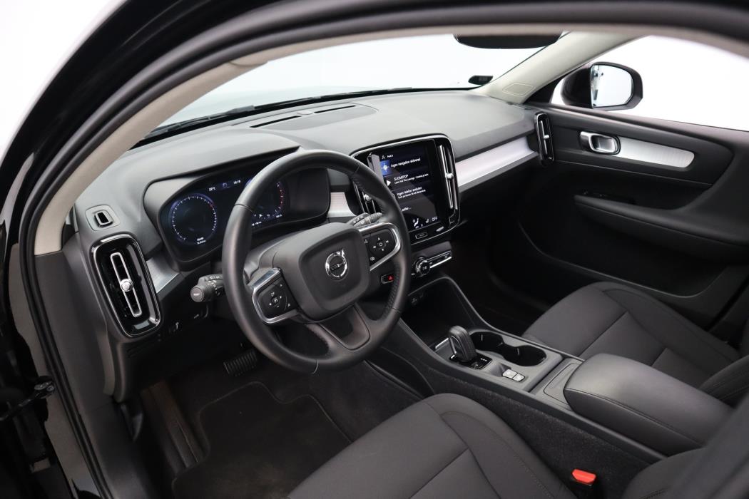 VOLVO XC40 2021