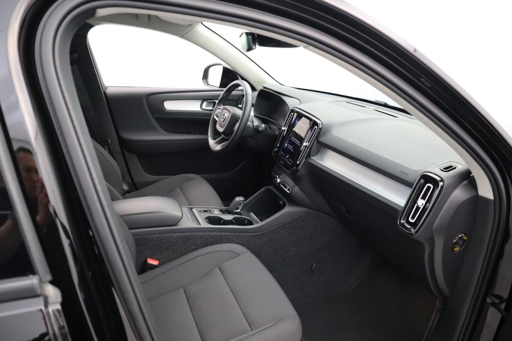 VOLVO XC40 2021