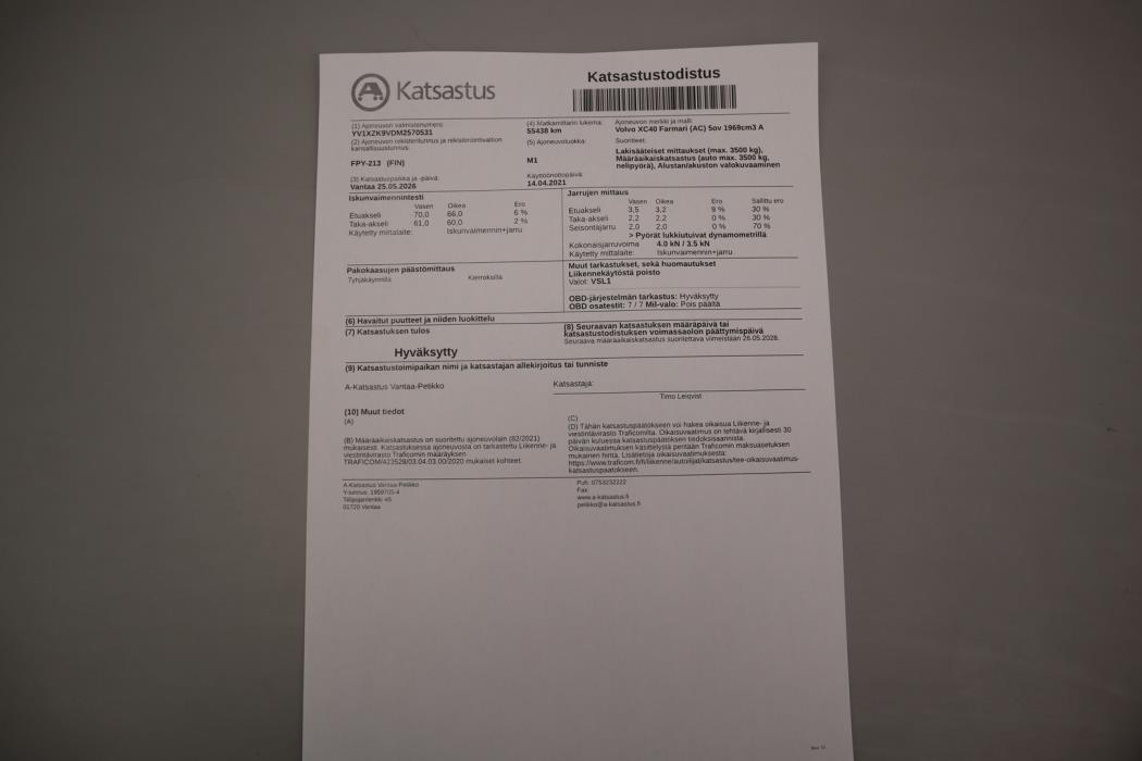 VOLVO XC40 2021