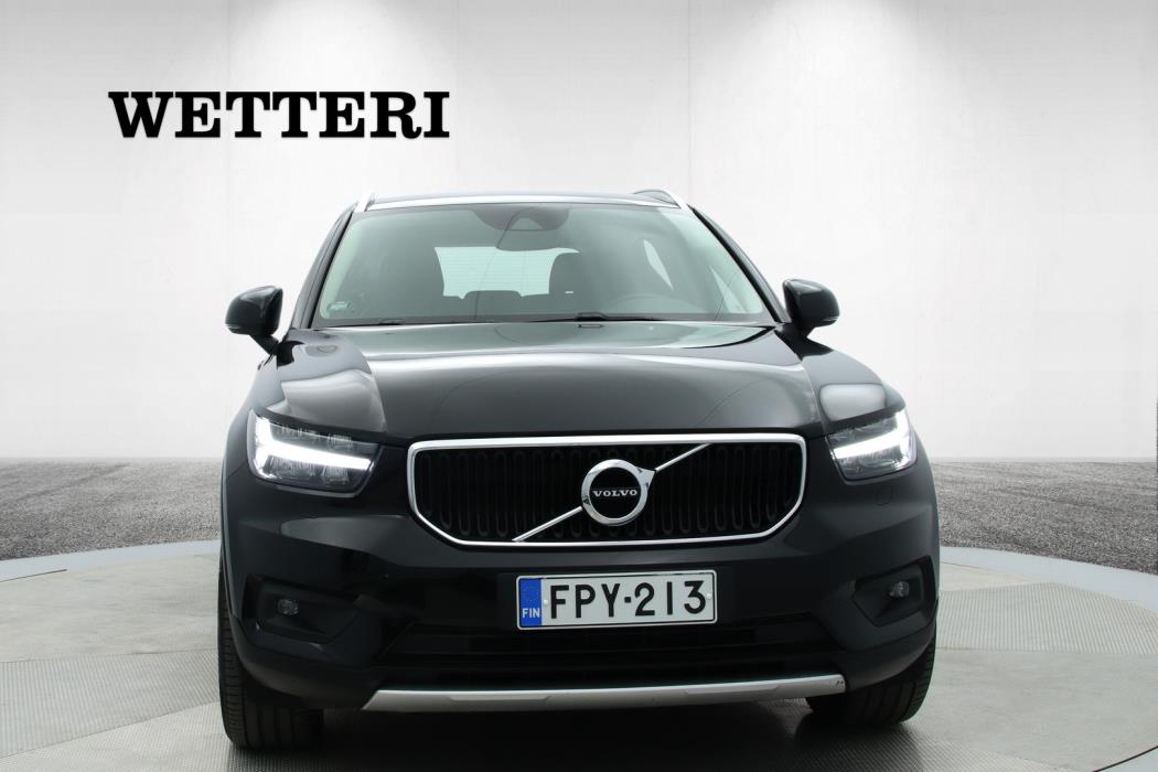 VOLVO XC40 2021