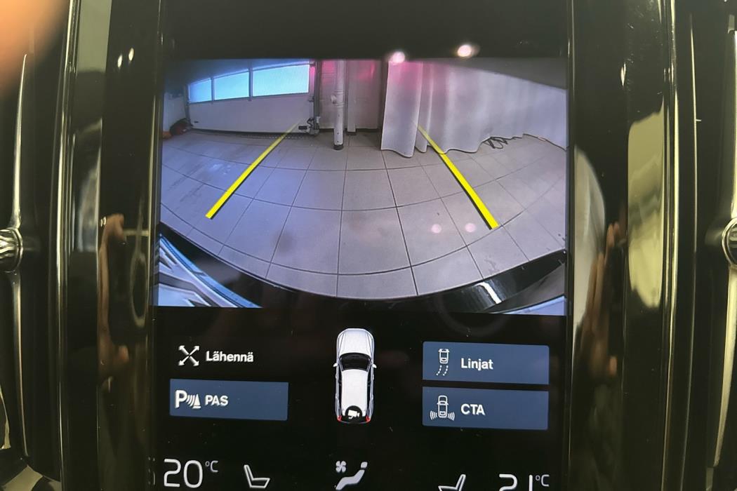 VOLVO XC60 2021