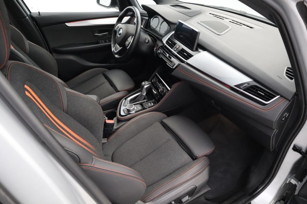 BMW 225 2020