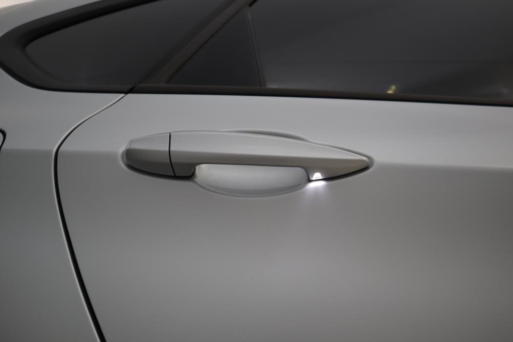 BMW 225 2020