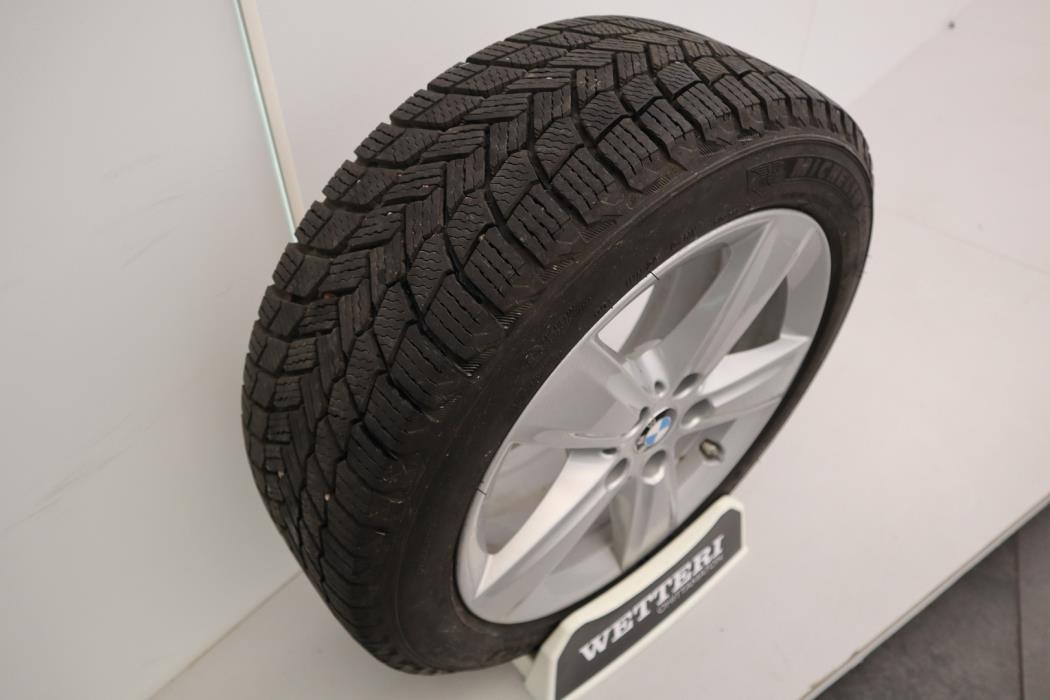 BMW 225 2020