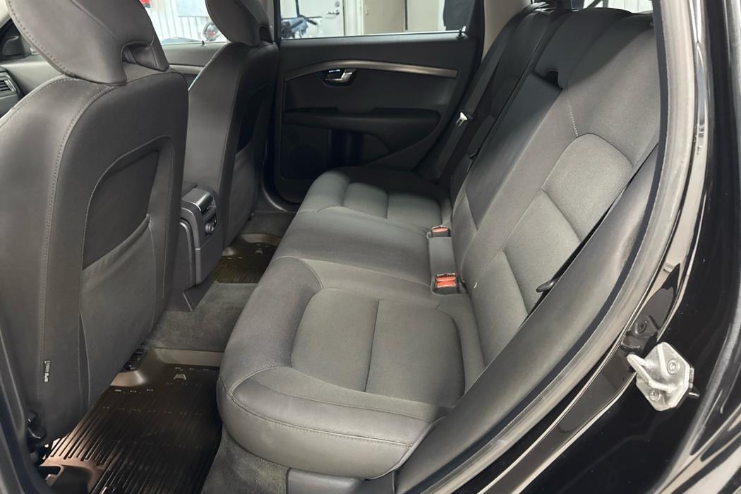 VOLVO XC70 2015