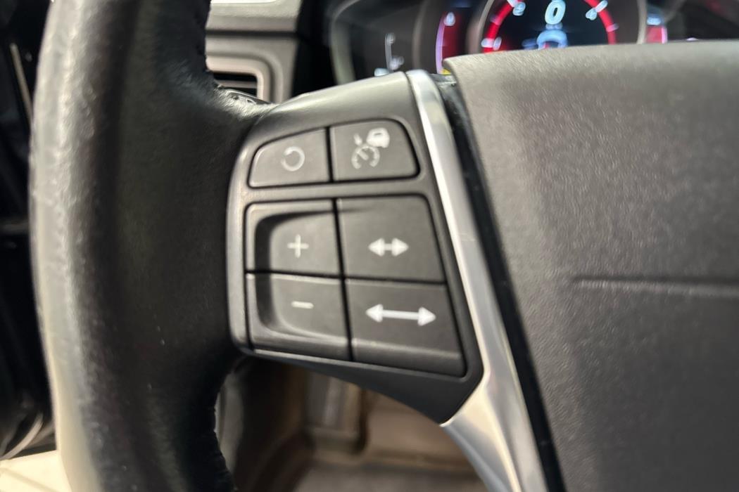 VOLVO XC70 2015
