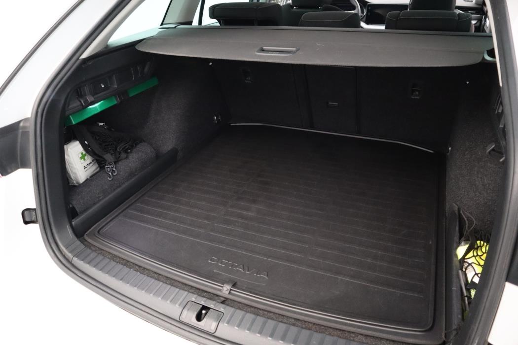 SKODA Octavia 2021