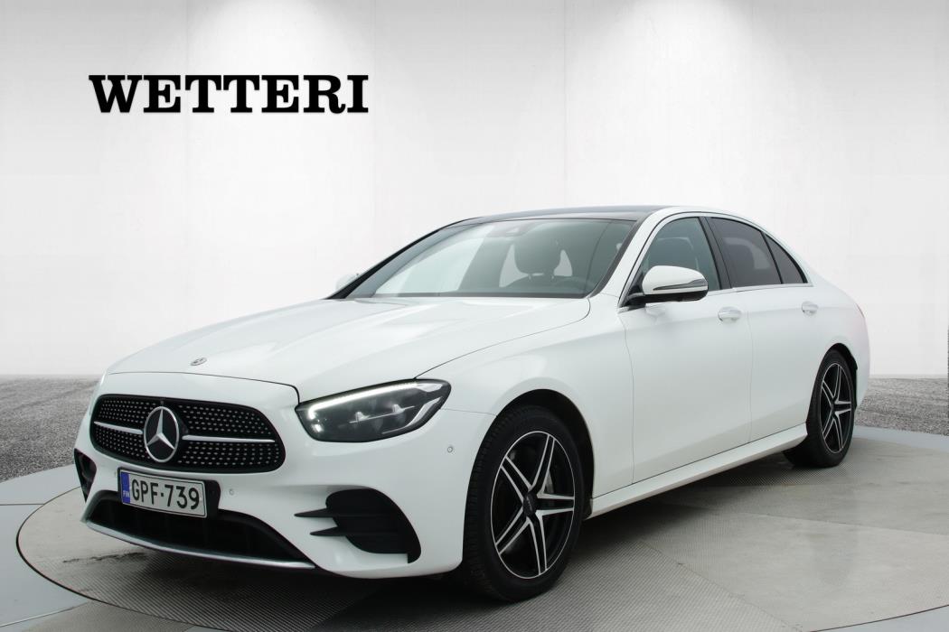MERCEDES-BENZ E 2022