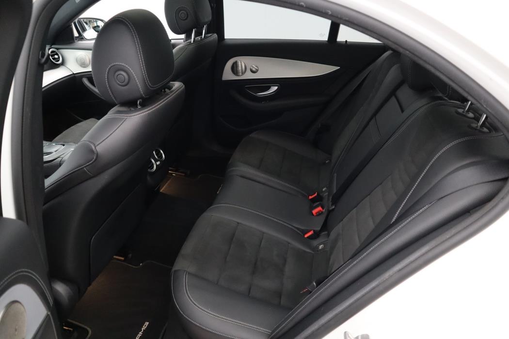 MERCEDES-BENZ E 2022