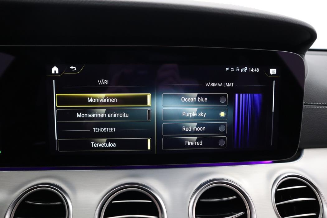 MERCEDES-BENZ E 2022