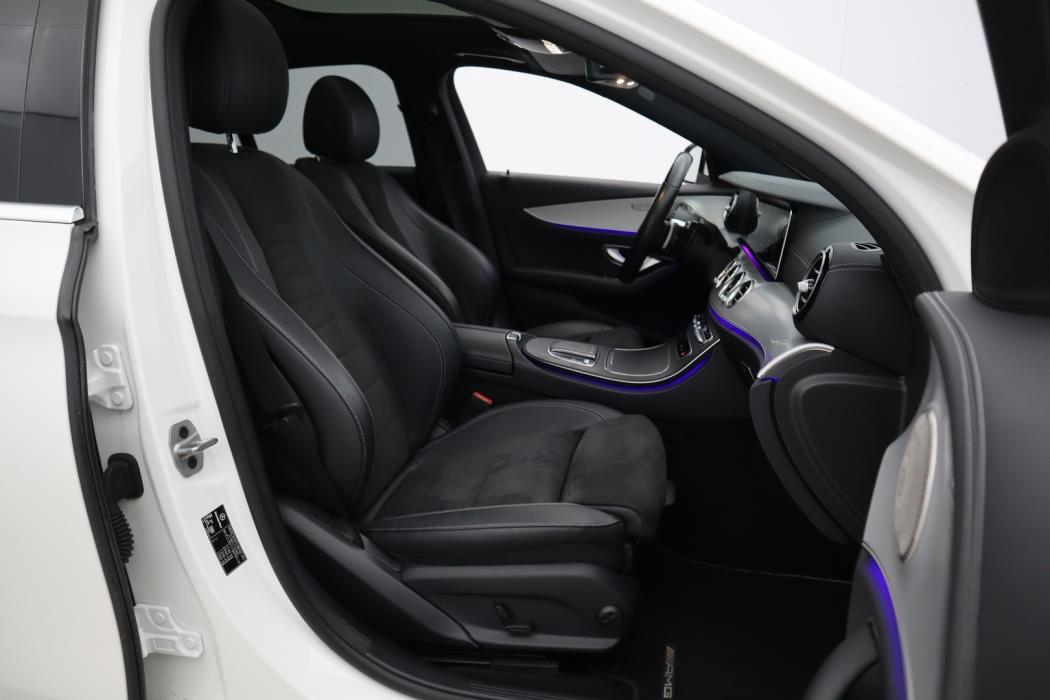 MERCEDES-BENZ E 2022