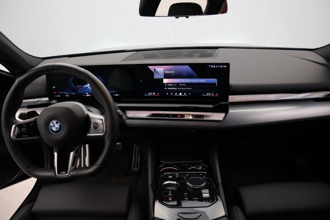 BMW i5 2024