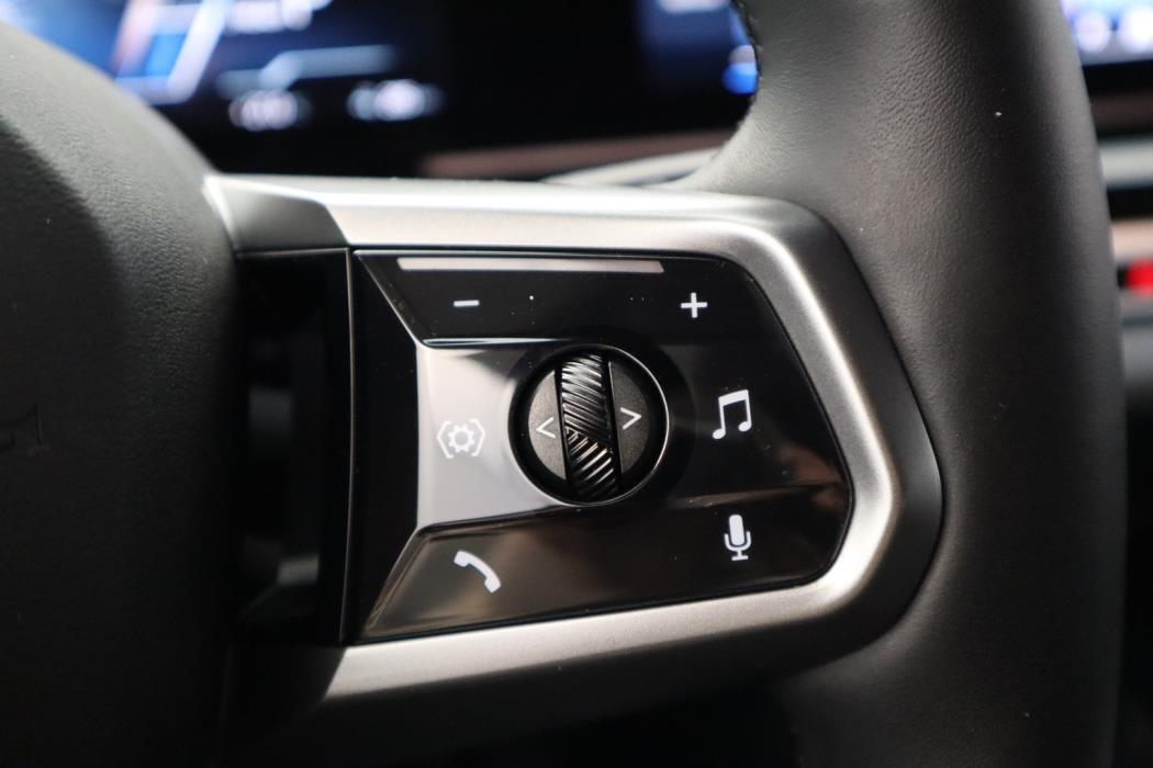 BMW i5 2024