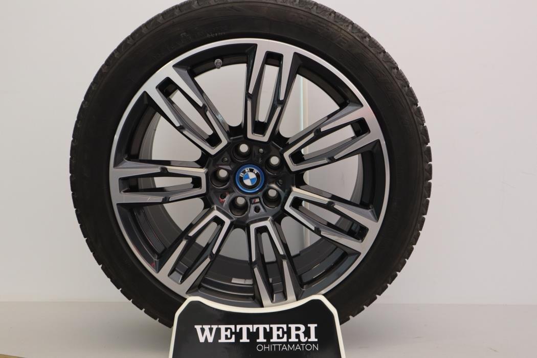BMW i5 2024
