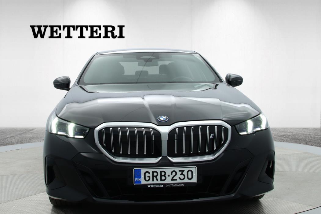 BMW i5 2024