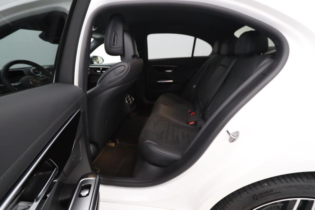 MERCEDES-BENZ C 2023