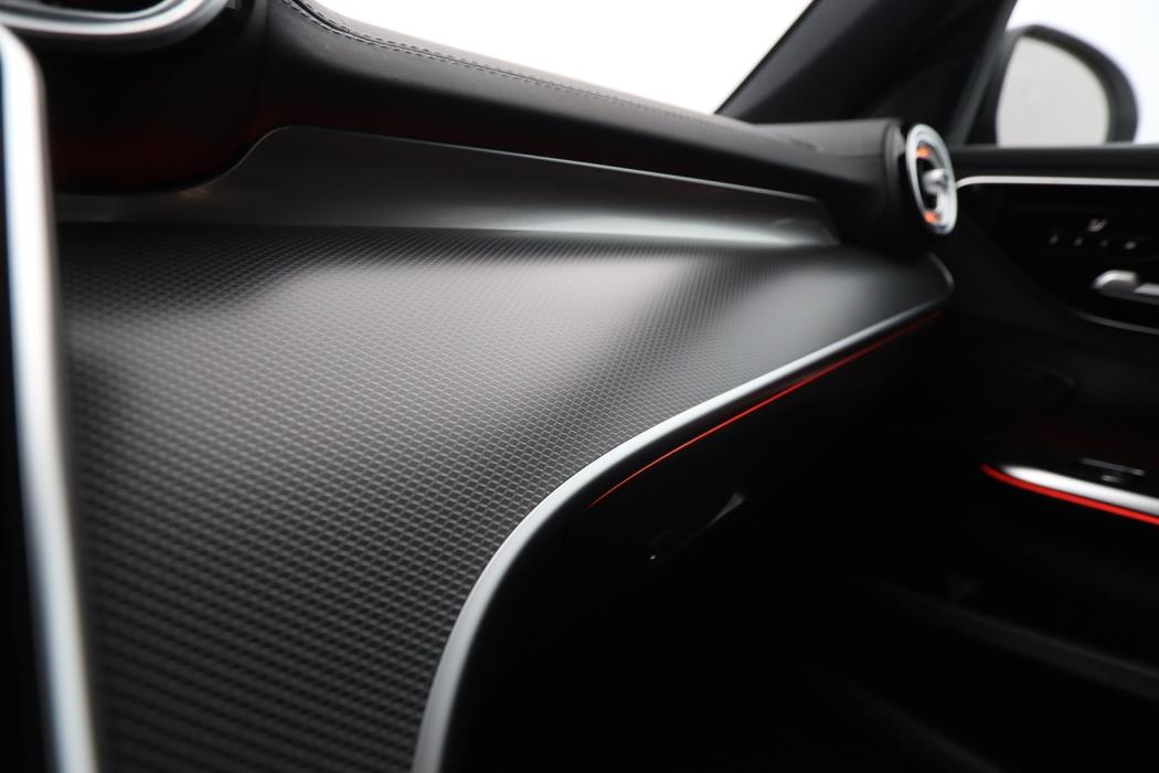 MERCEDES-BENZ C 2023