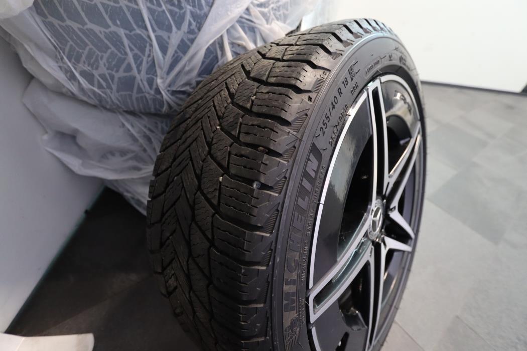 MERCEDES-BENZ C 2023