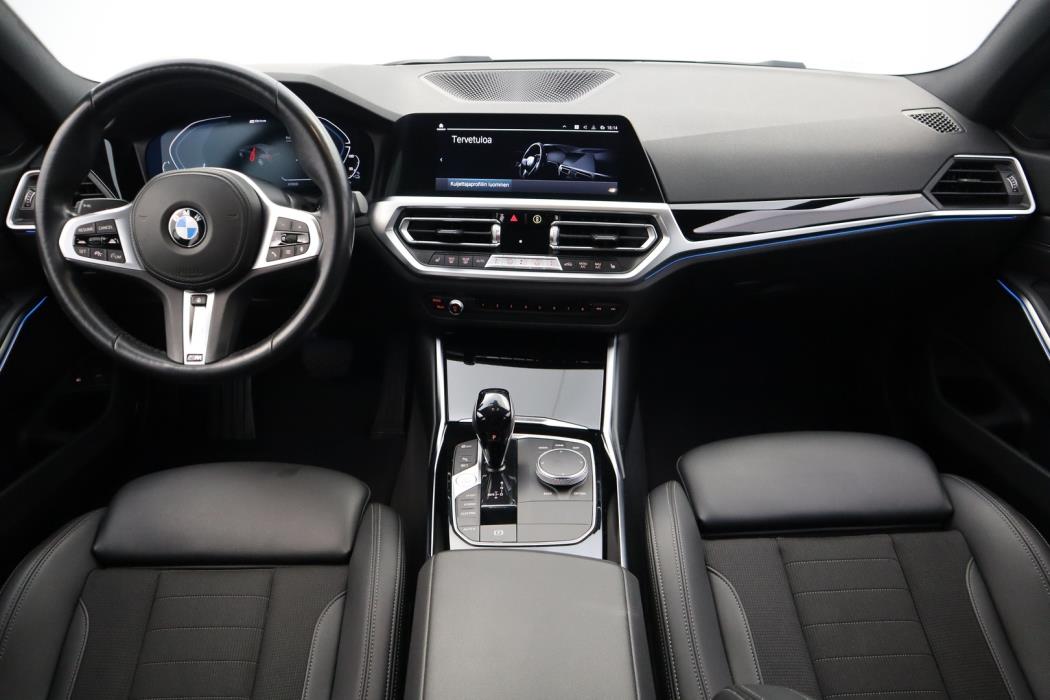 BMW 330 2021