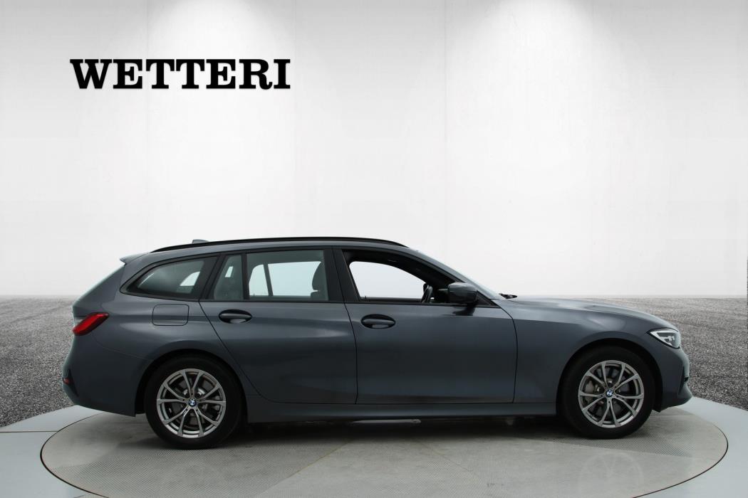BMW 330 2021