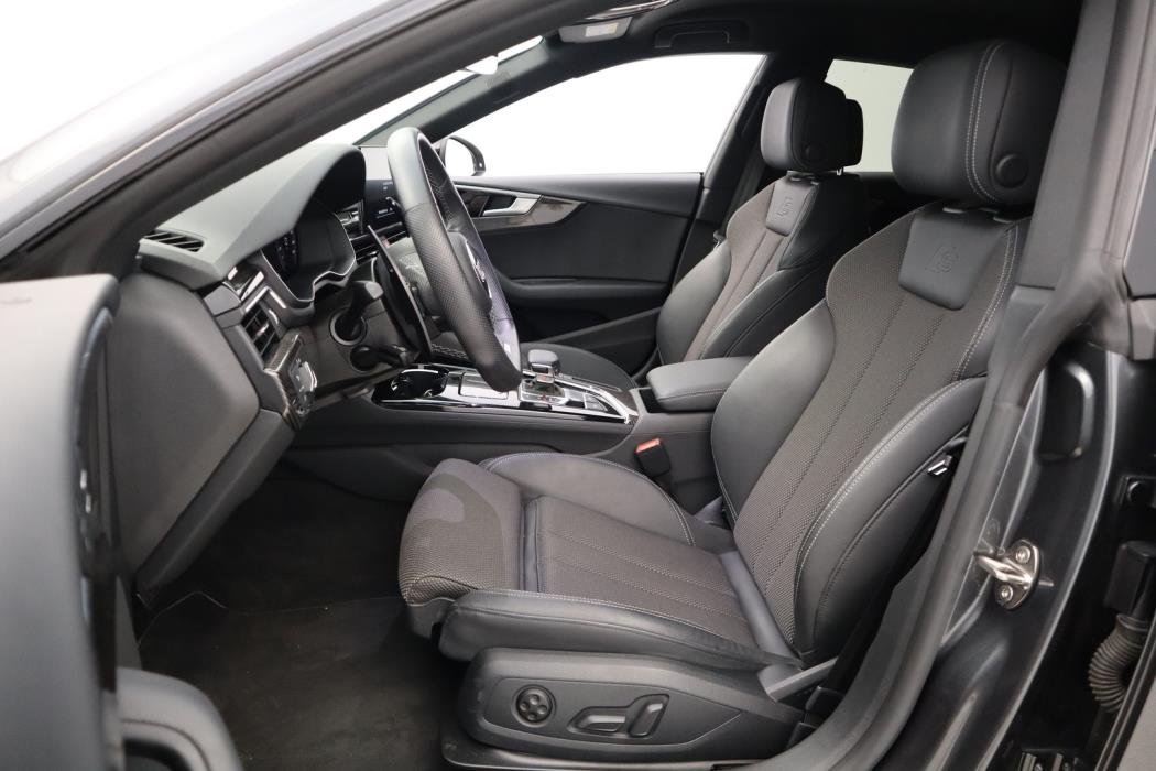 AUDI A5 2021