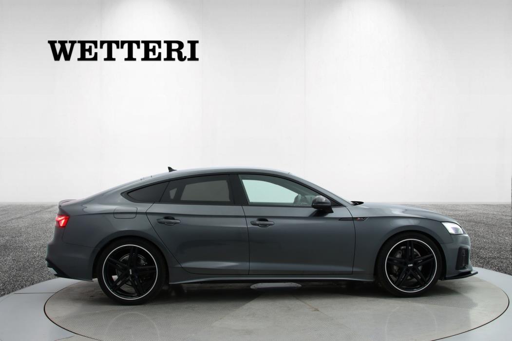 AUDI A5 2021