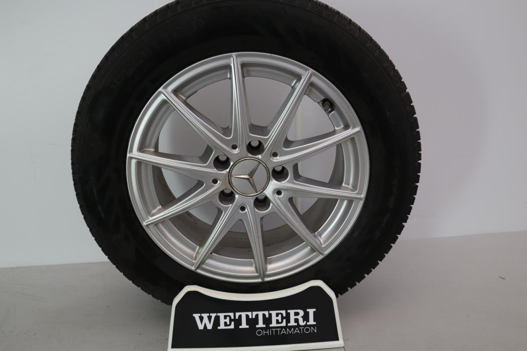 MERCEDES-BENZ A 2019