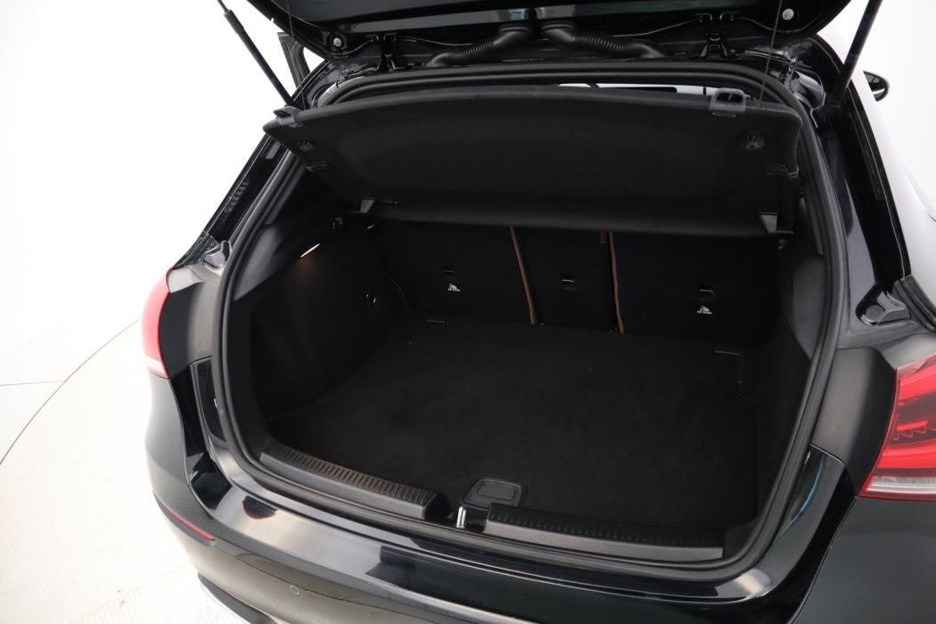 MERCEDES-BENZ A 2019