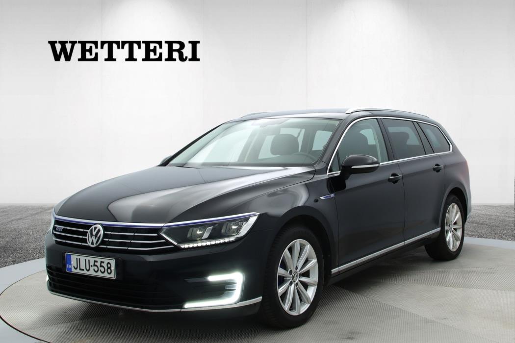 VOLKSWAGEN Passat 2016
