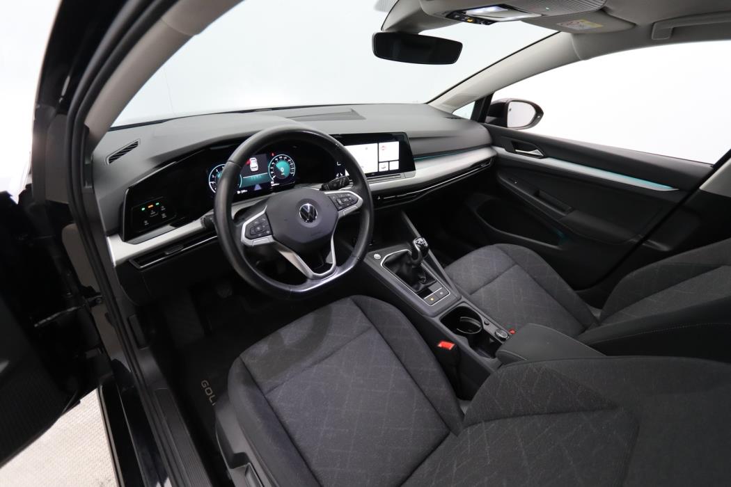 VOLKSWAGEN Golf 2021