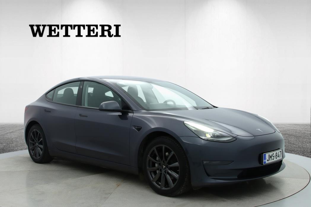 TESLA Model 3 2021