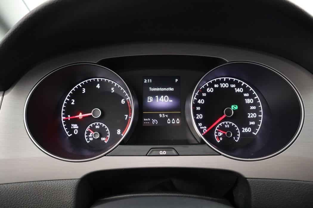 VOLKSWAGEN Golf Sportsvan 2016