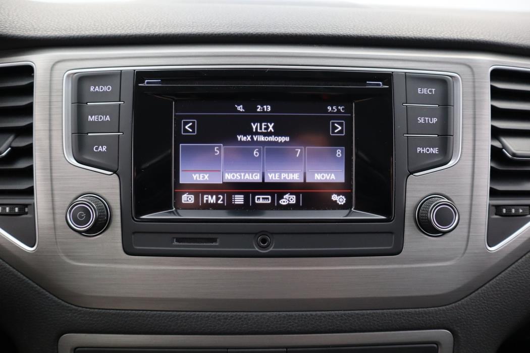 VOLKSWAGEN Golf Sportsvan 2016