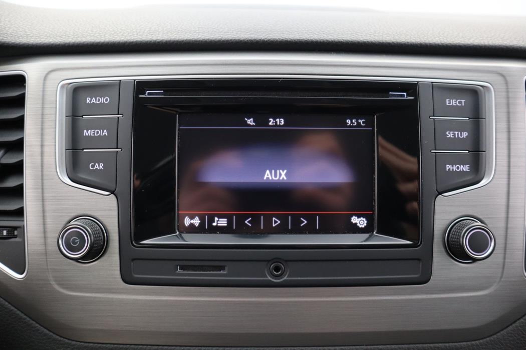 VOLKSWAGEN Golf Sportsvan 2016