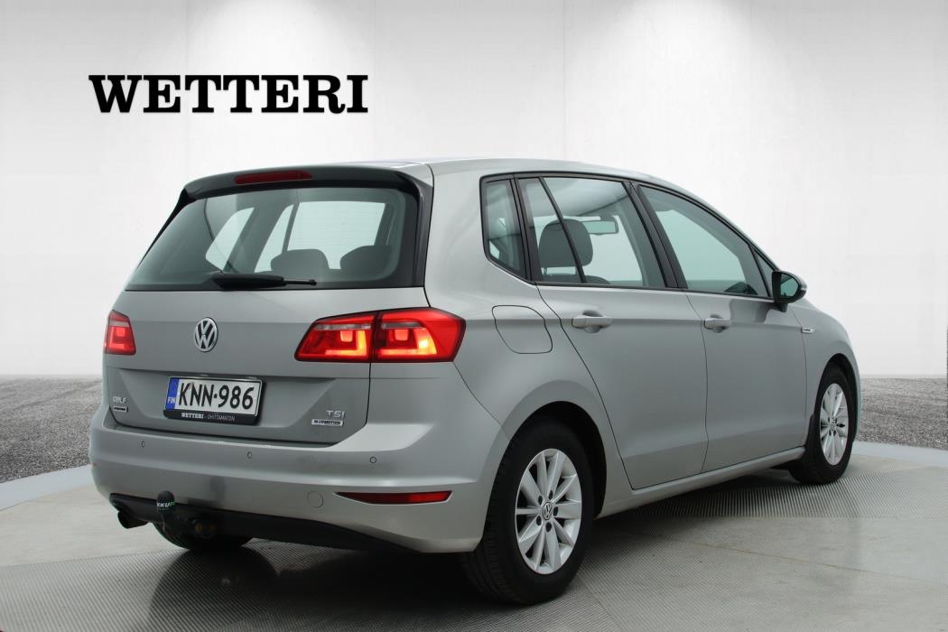 VOLKSWAGEN Golf Sportsvan 2016