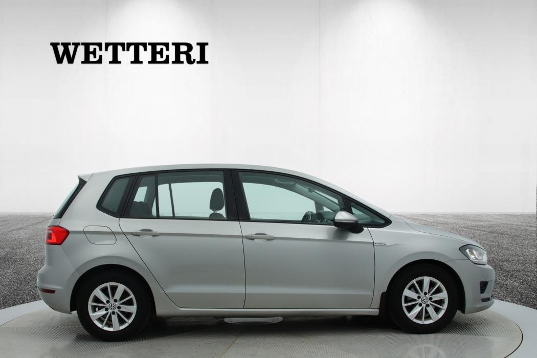 VOLKSWAGEN Golf Sportsvan 2016