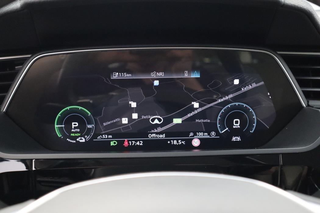 AUDI Q8 e-tron 2024