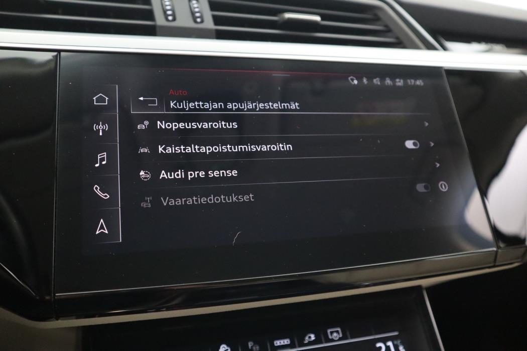 AUDI Q8 e-tron 2024