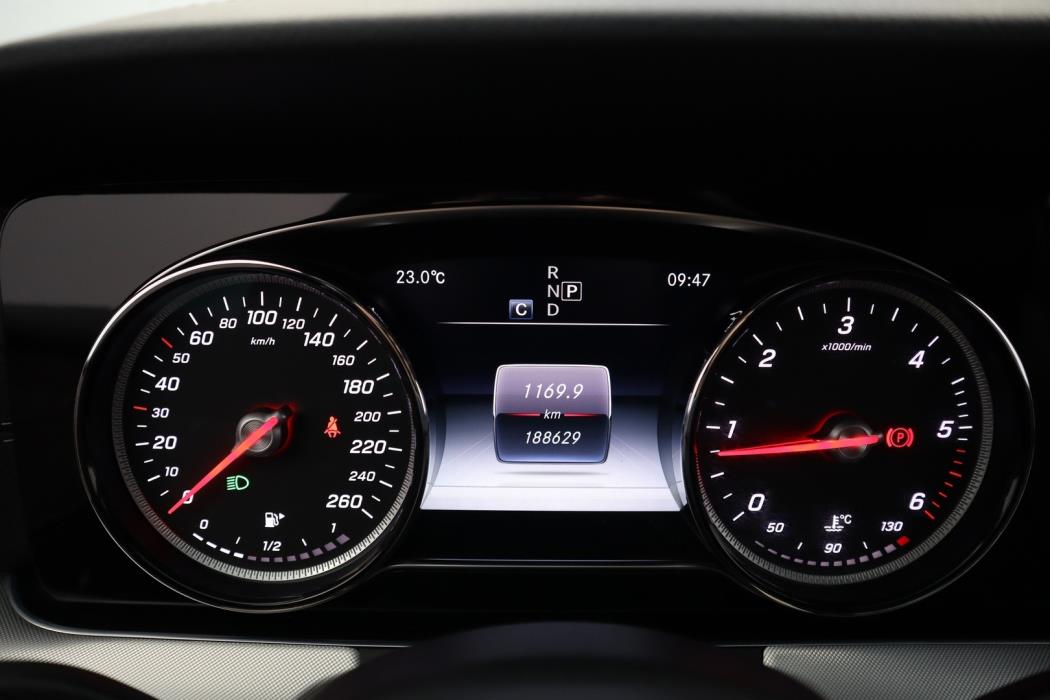 MERCEDES-BENZ E 2018