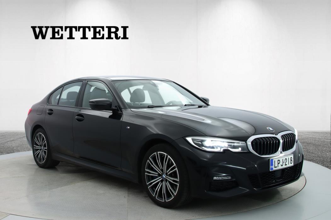 BMW 330 2022