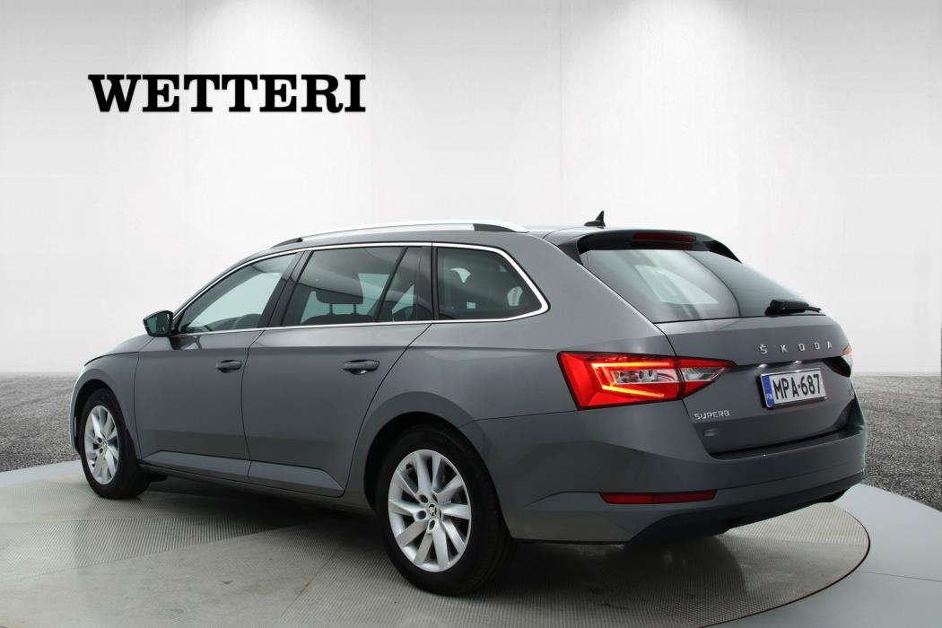 SKODA Superb 2025