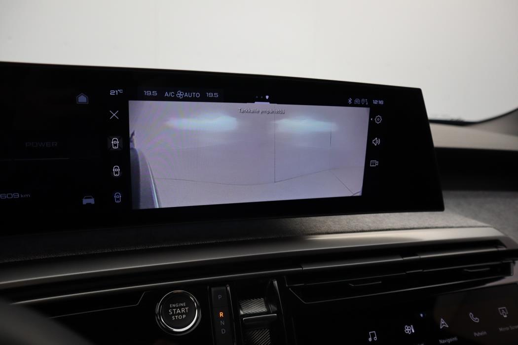 PEUGEOT E-3008 2025
