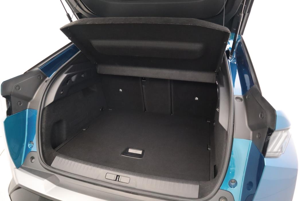 PEUGEOT E-3008 2025