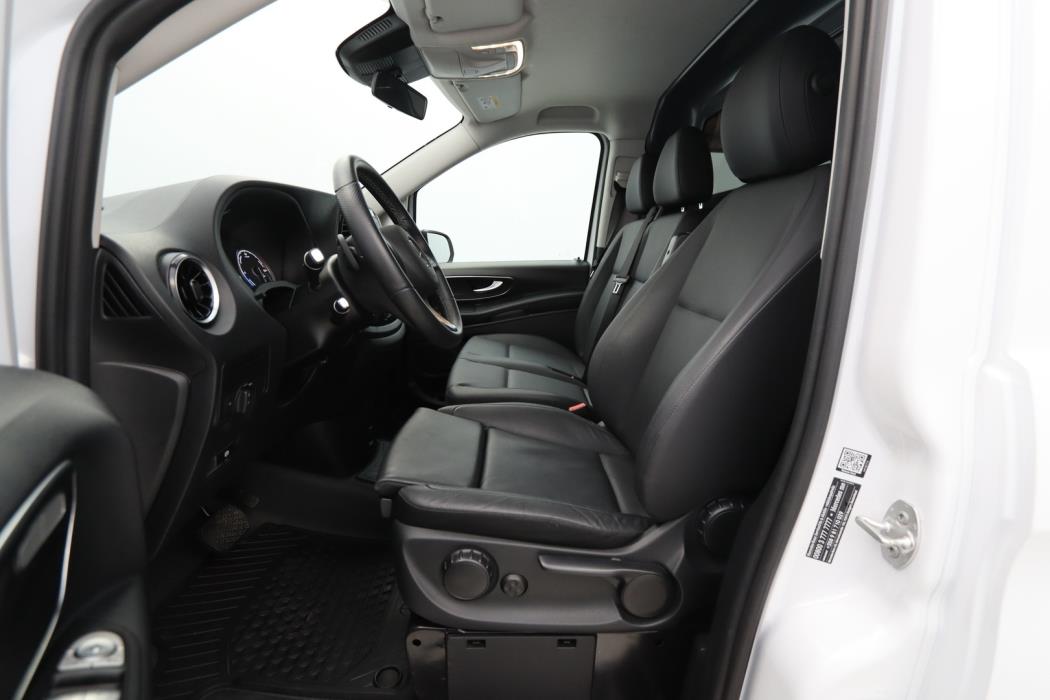 MERCEDES-BENZ Vito 2023