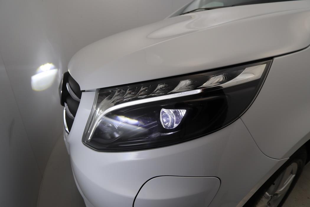 MERCEDES-BENZ Vito 2023